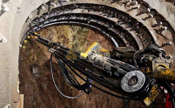 矿山支护降本增效之路：自钻式锚杆技术与应用