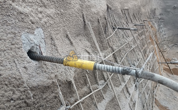 锚杆二次注浆压力