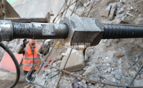 锚杆二次注浆压力