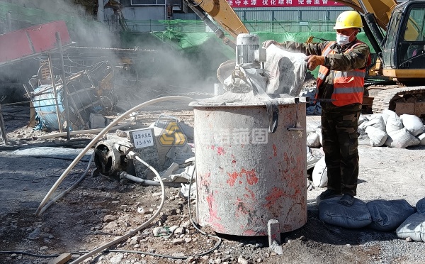 锚杆二次注浆压力