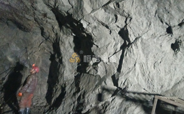 软岩巷道的特点及支护方法